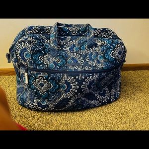 Vera Bradley large overnight tote used on one trip